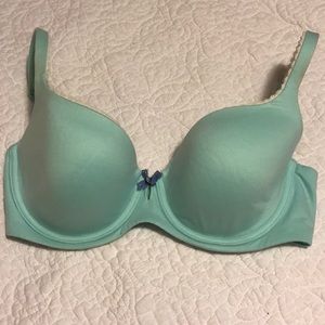 Victoria Secret Body by Victoria 32DD Demi. Teal.